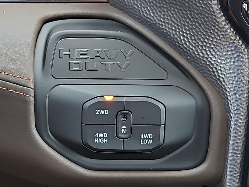 2026 RAM 3500 RAM 3500 LIMITED LONGHORN CREW CAB 4X4 8' BOX