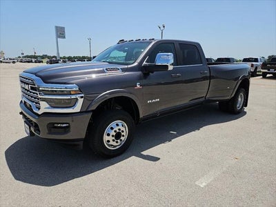 2026 RAM 3500 RAM 3500 LIMITED LONGHORN CREW CAB 4X4 8' BOX