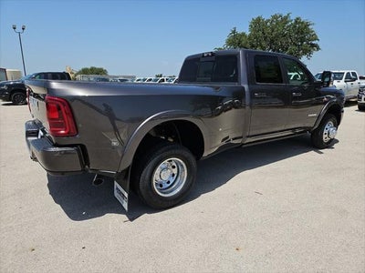 2026 RAM 3500 RAM 3500 LIMITED LONGHORN CREW CAB 4X4 8' BOX