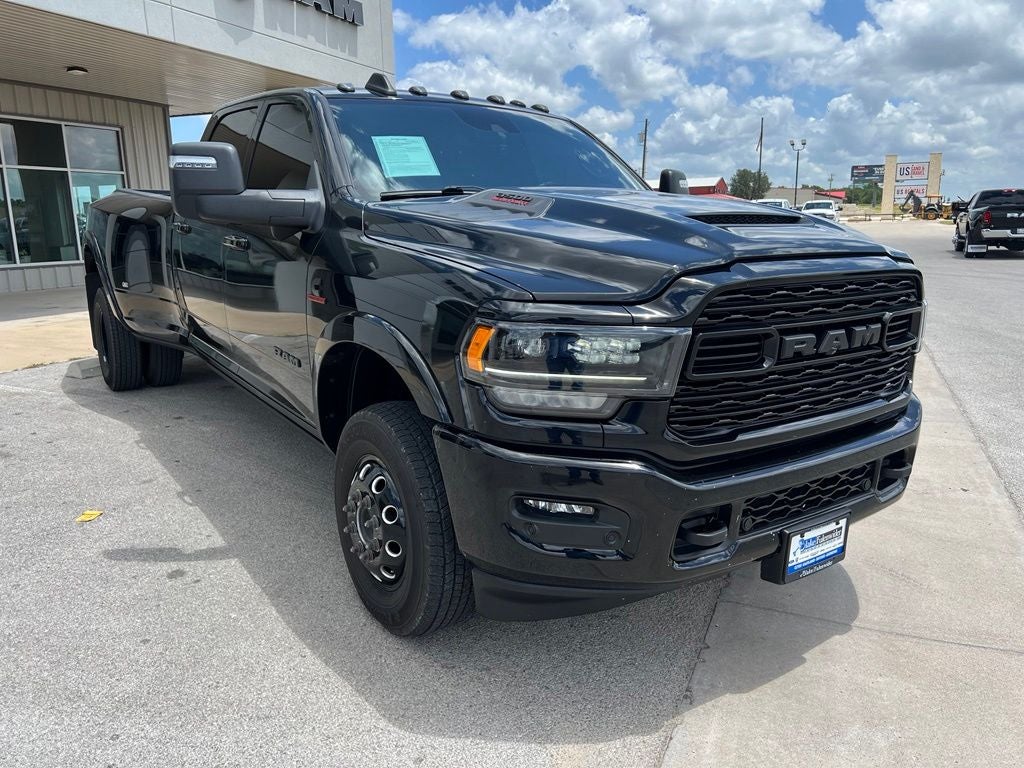 2024 RAM 3500 Limited Crew Cab 4x4 8' Box