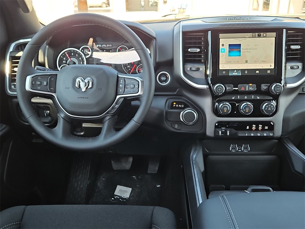 2025 RAM Ram 1500 RAM 1500 LONE STAR CREW CAB 4X2 5'7' BOX