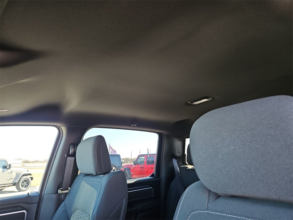 2025 RAM Ram 1500 RAM 1500 LONE STAR CREW CAB 4X2 5'7' BOX