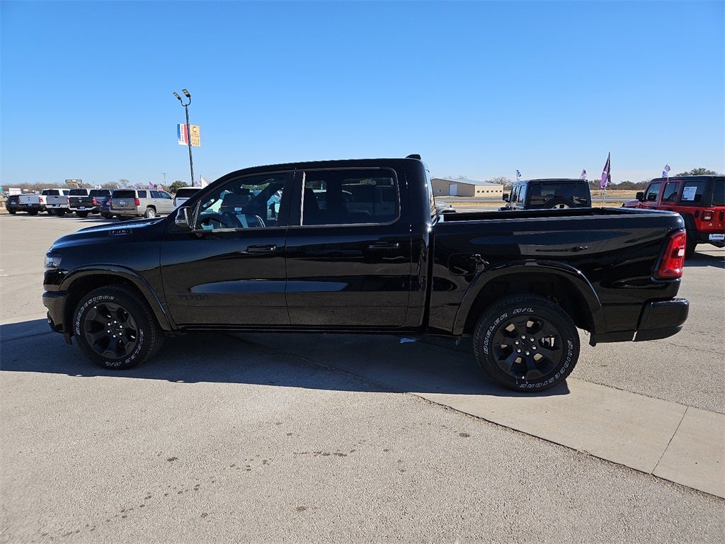 2025 RAM Ram 1500 RAM 1500 LONE STAR CREW CAB 4X2 5'7' BOX