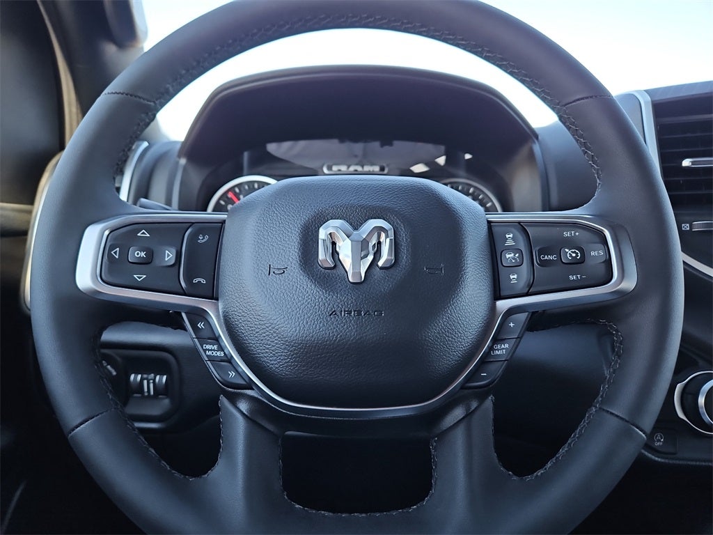 2025 RAM Ram 1500 RAM 1500 LONE STAR CREW CAB 4X2 5'7' BOX