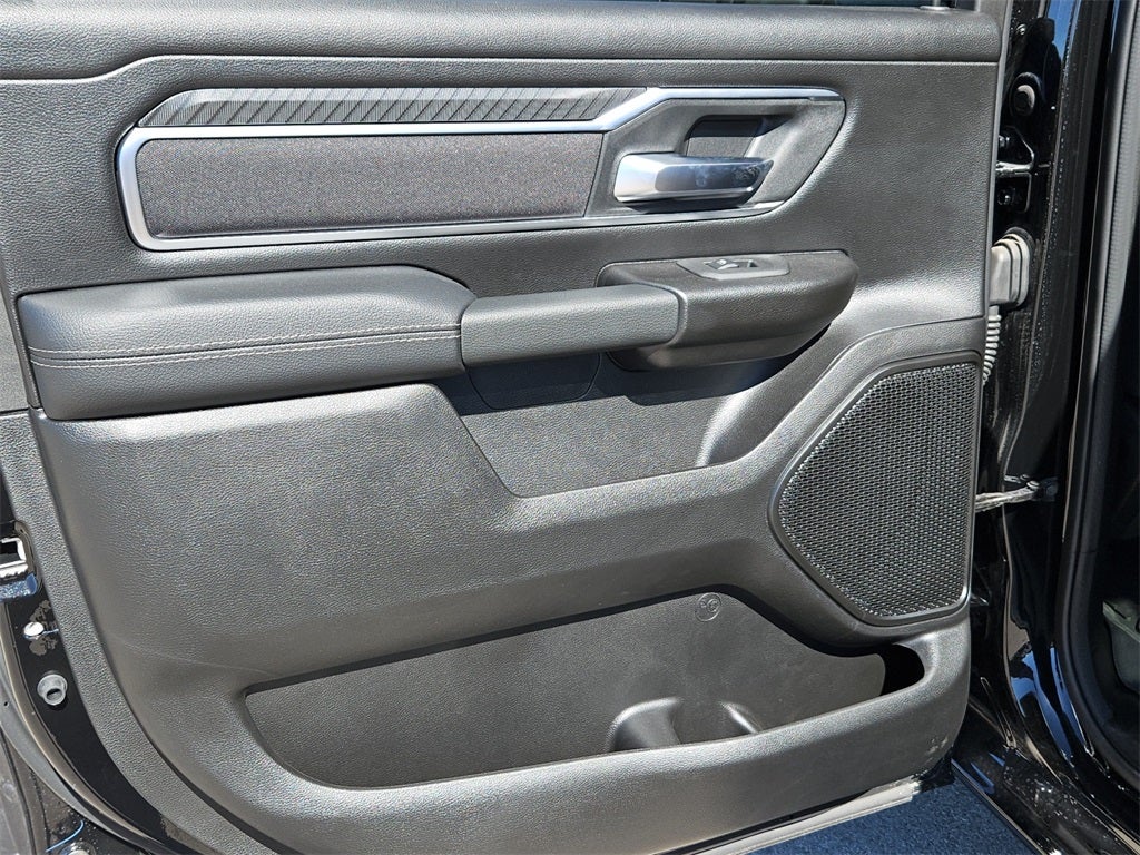 2025 RAM Ram 1500 RAM 1500 LONE STAR CREW CAB 4X2 5'7' BOX