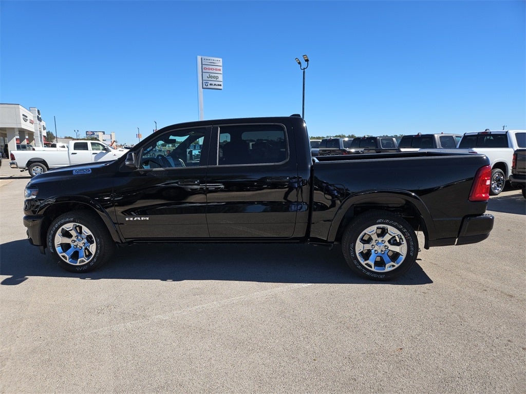 2025 RAM Ram 1500 RAM 1500 LONE STAR CREW CAB 4X2 5'7' BOX