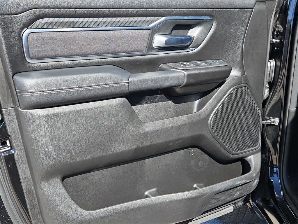 2025 RAM Ram 1500 RAM 1500 LONE STAR CREW CAB 4X2 5'7' BOX