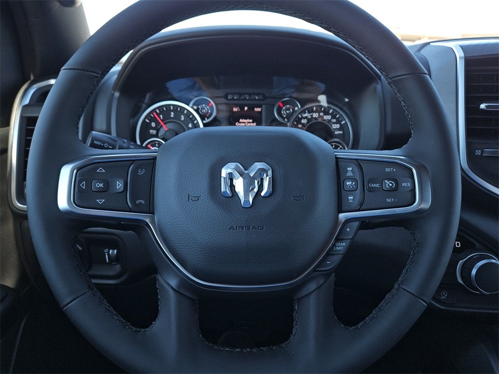 2025 RAM Ram 1500 RAM 1500 LONE STAR CREW CAB 4X2 5'7' BOX