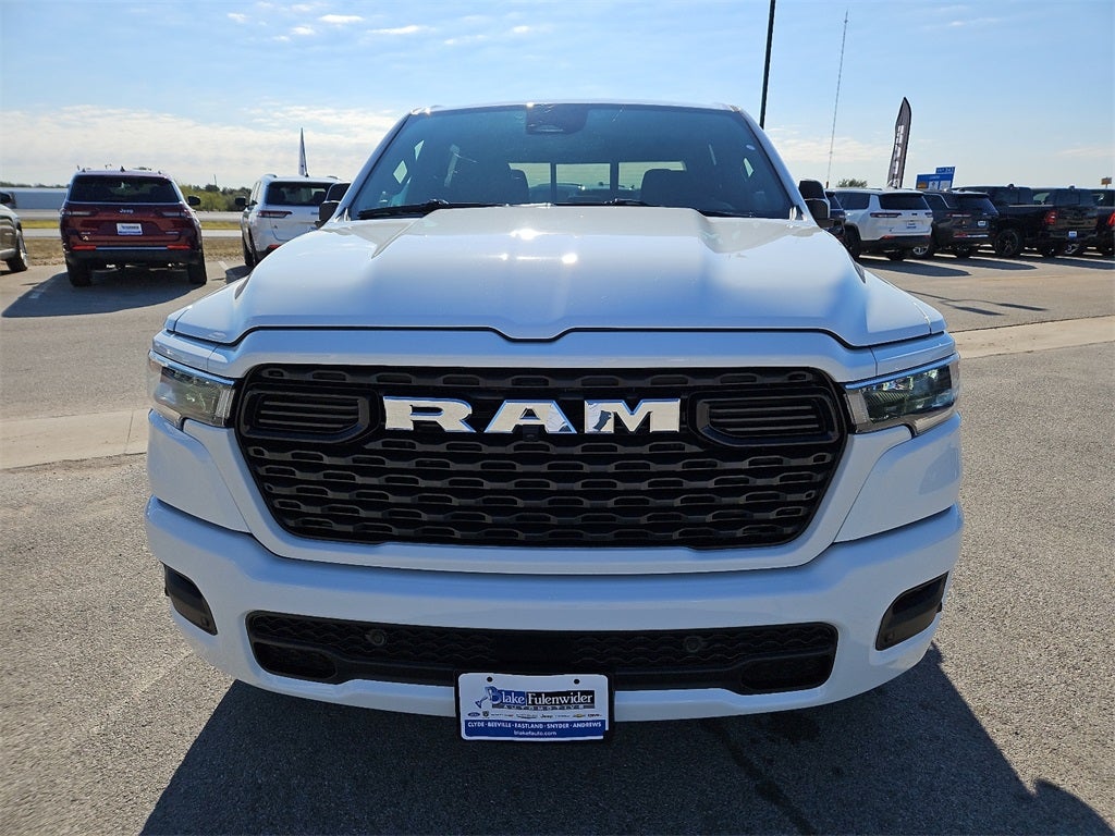 2025 RAM Ram 1500 RAM 1500 LONE STAR CREW CAB 4X2 5'7' BOX