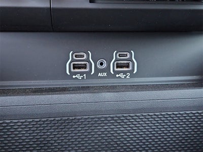 2025 RAM Ram 1500 RAM 1500 LONE STAR CREW CAB 4X2 5'7' BOX