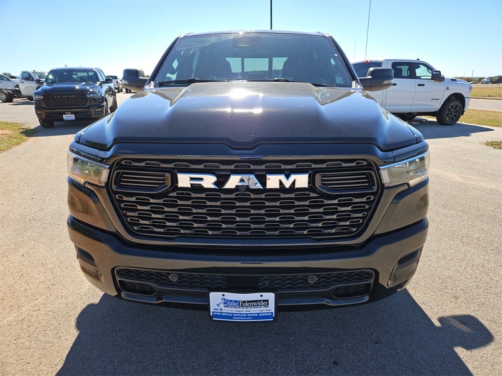 2025 RAM Ram 1500 RAM 1500 LONE STAR CREW CAB 4X2 5'7' BOX