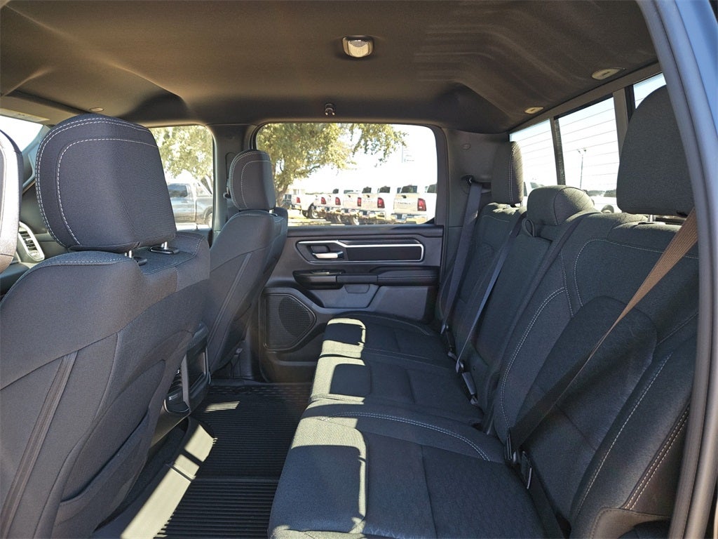 2025 RAM Ram 1500 RAM 1500 LONE STAR CREW CAB 4X2 5'7' BOX