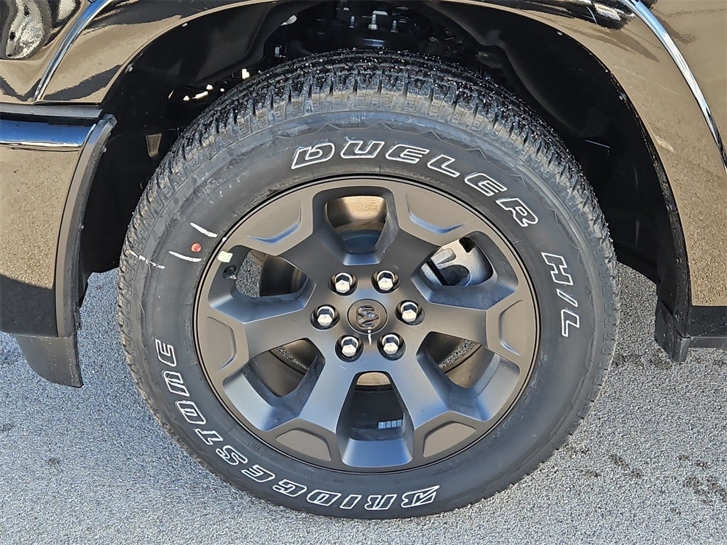 2025 RAM Ram 1500 RAM 1500 LONE STAR CREW CAB 4X2 5'7' BOX