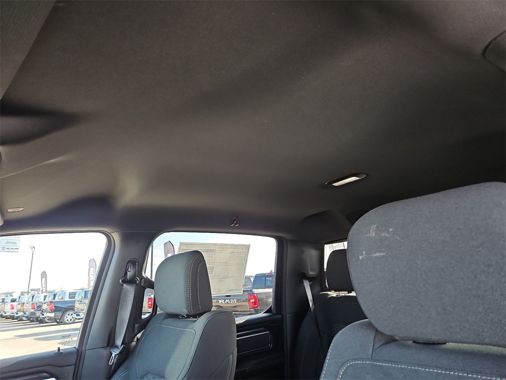 2025 RAM Ram 1500 RAM 1500 LONE STAR CREW CAB 4X2 5'7' BOX