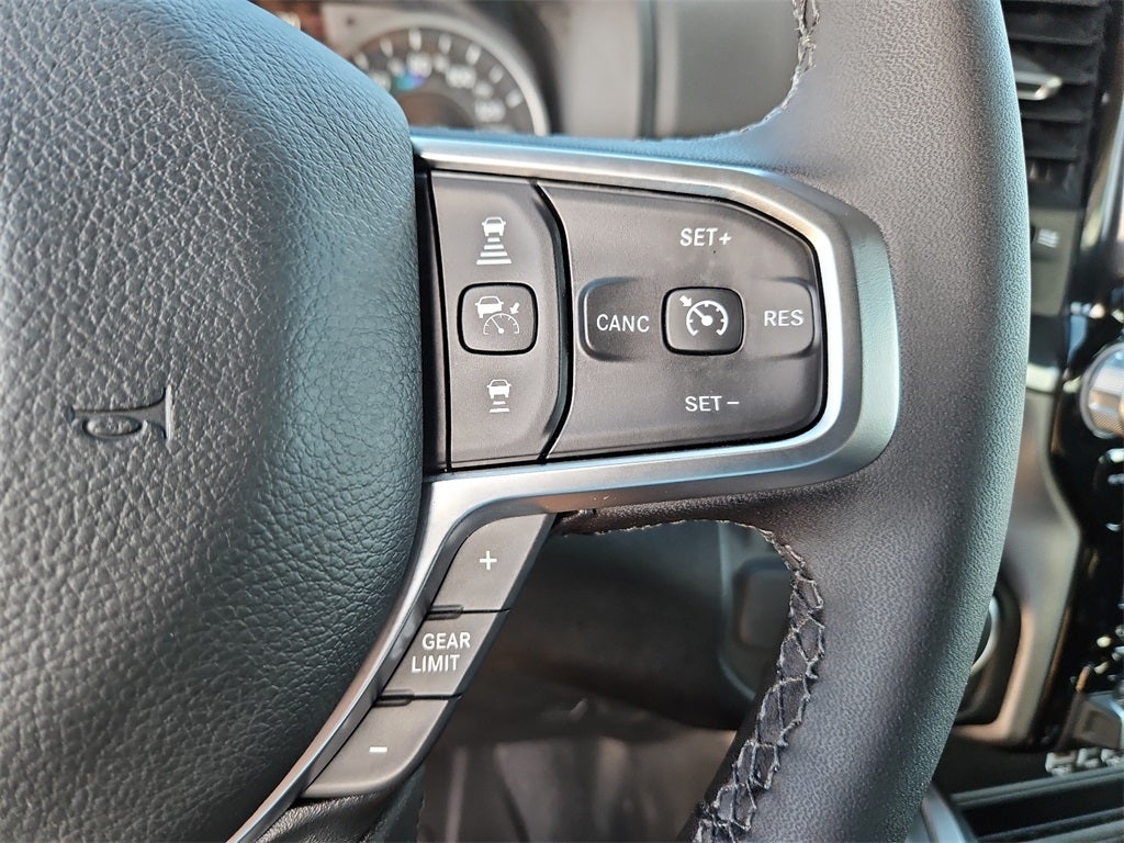 2025 RAM Ram 1500 RAM 1500 LONE STAR CREW CAB 4X2 5'7' BOX