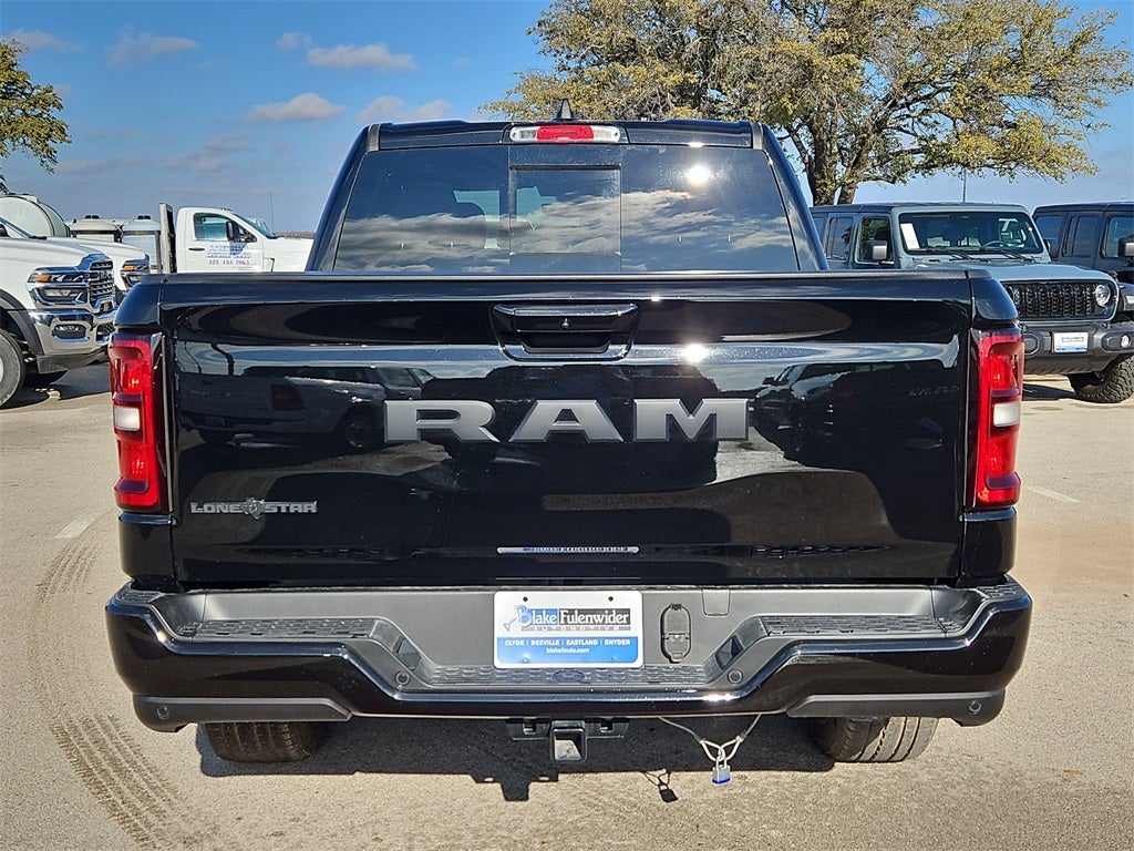 2025 RAM Ram 1500 RAM 1500 LONE STAR CREW CAB 4X2 5'7' BOX