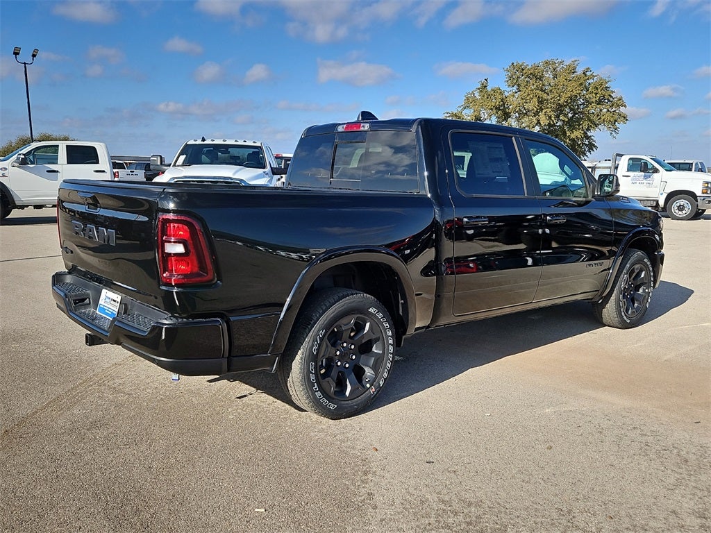 2025 RAM Ram 1500 RAM 1500 LONE STAR CREW CAB 4X2 5'7' BOX