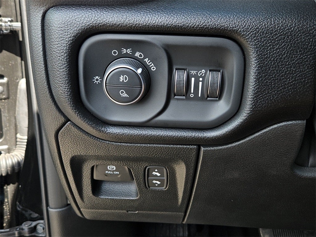 2026 RAM Ram 1500 RAM 1500 BIG HORN CREW CAB 4X2 5'7' BOX