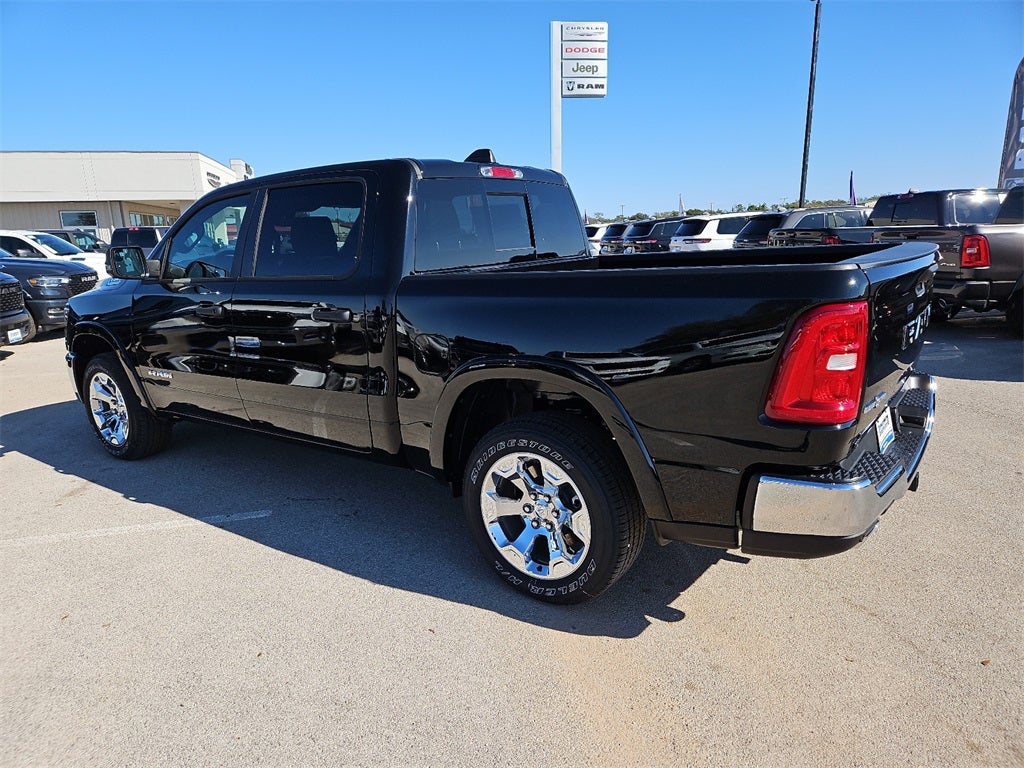2026 RAM Ram 1500 RAM 1500 LONE STAR CREW CAB 4X2 5'7' BOX