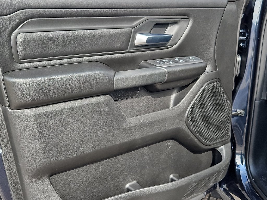 2027 RAM 1500 RAM 1500 EXPRESS CREW CAB 4X2 5'7' BOX