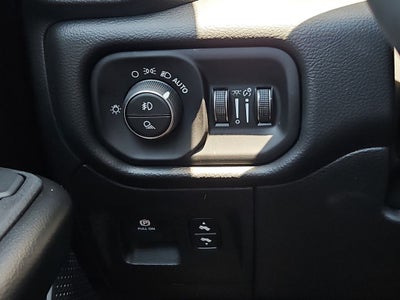 2026 RAM 1500 RAM 1500 LONE STAR CREW CAB 4X4 5'7' BOX