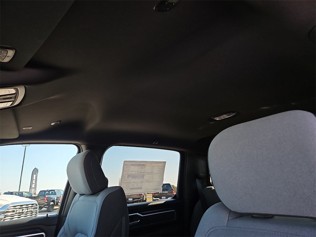 2026 RAM Ram 1500 RAM 1500 LONE STAR CREW CAB 4X4 5'7' BOX