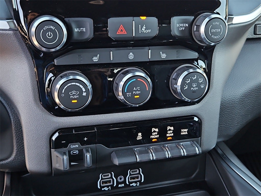 2026 RAM Ram 1500 RAM 1500 LONE STAR CREW CAB 4X4 5'7' BOX