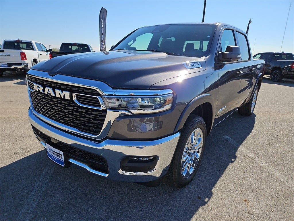 2026 RAM Ram 1500 RAM 1500 LONE STAR CREW CAB 4X4 5'7' BOX