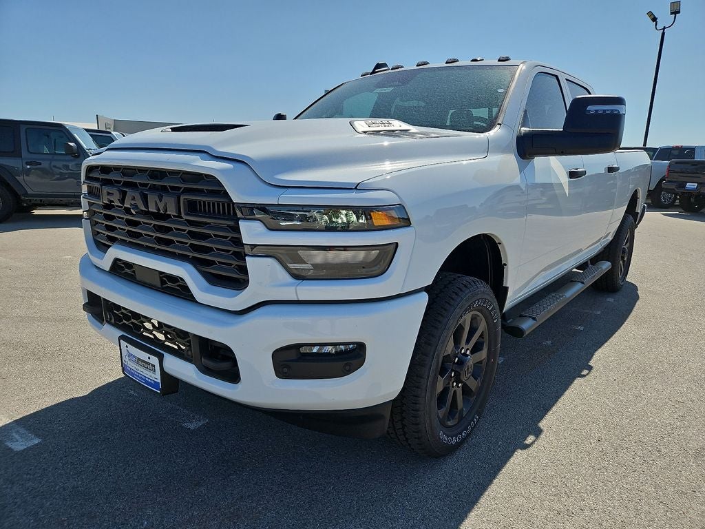 2026 RAM 2500 RAM 2500 BLACK EXPRESS CREW CAB 4X4 6'4' BOX