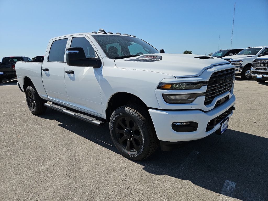2026 RAM 2500 RAM 2500 BLACK EXPRESS CREW CAB 4X4 6'4' BOX