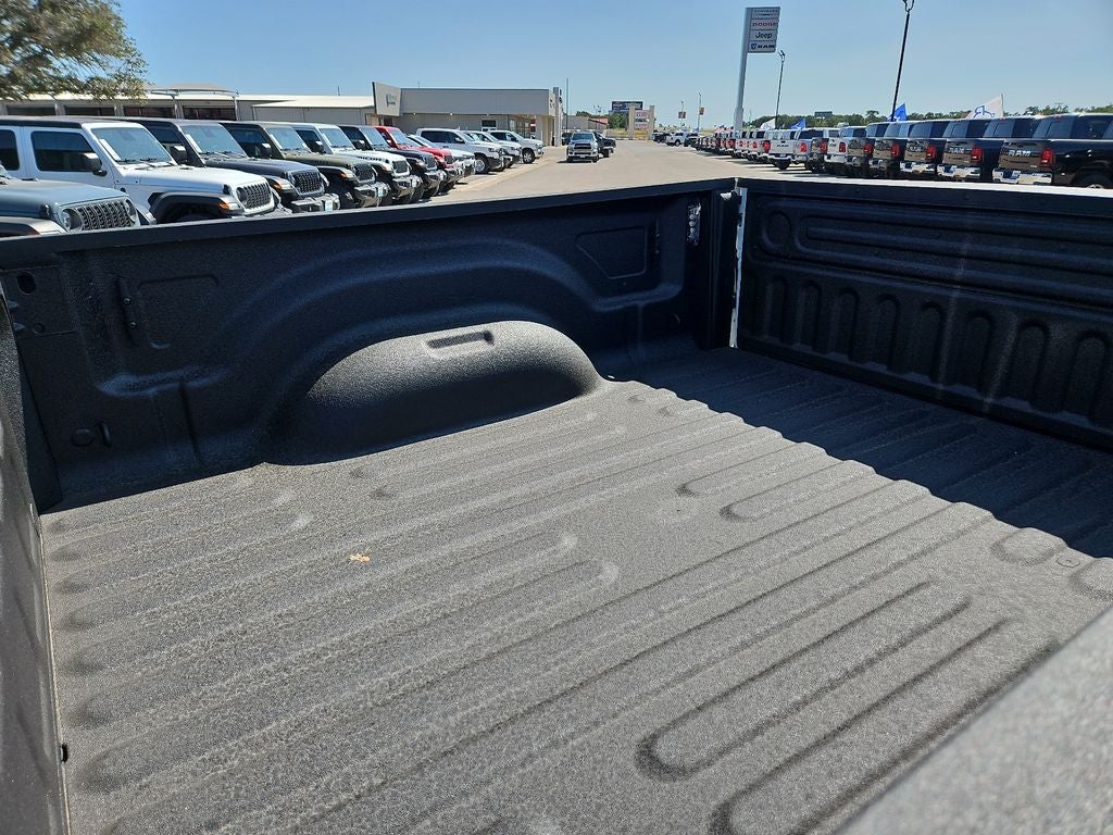 2026 RAM 2500 RAM 2500 BLACK EXPRESS CREW CAB 4X4 6'4' BOX