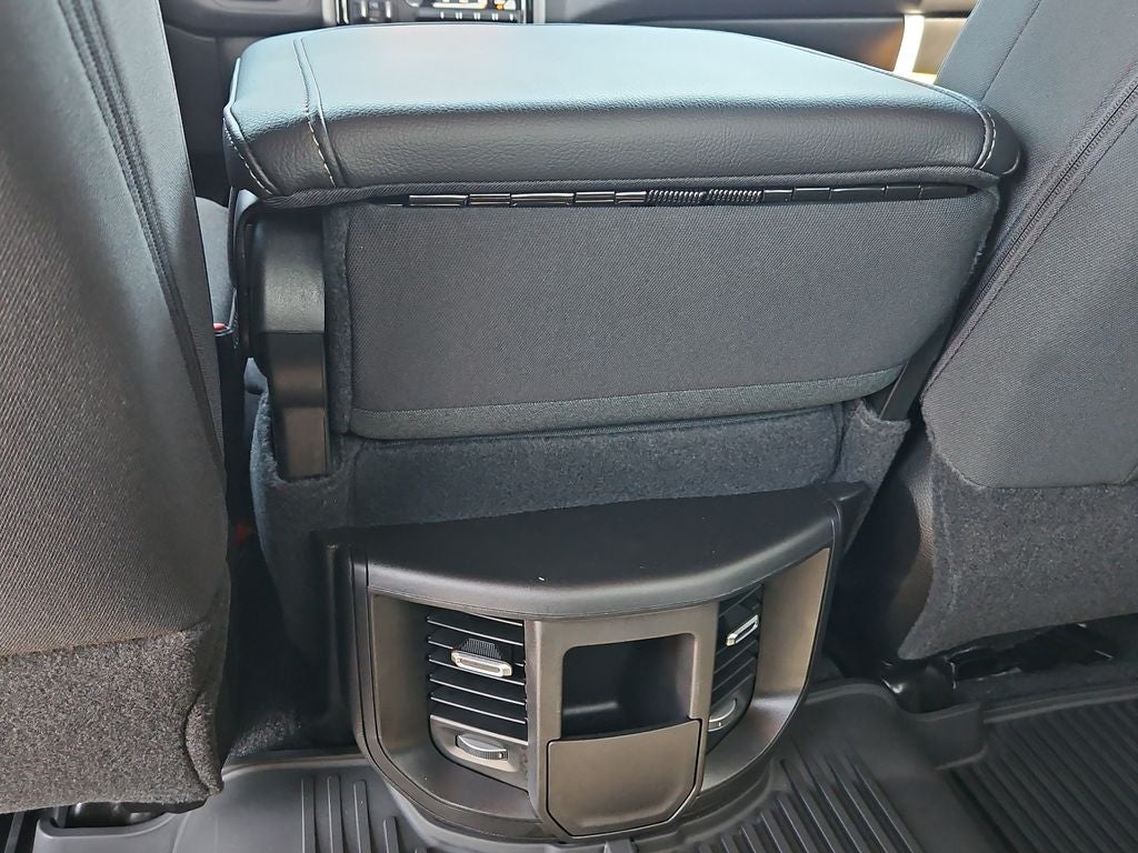 2026 RAM 2500 RAM 2500 BLACK EXPRESS CREW CAB 4X4 6'4' BOX