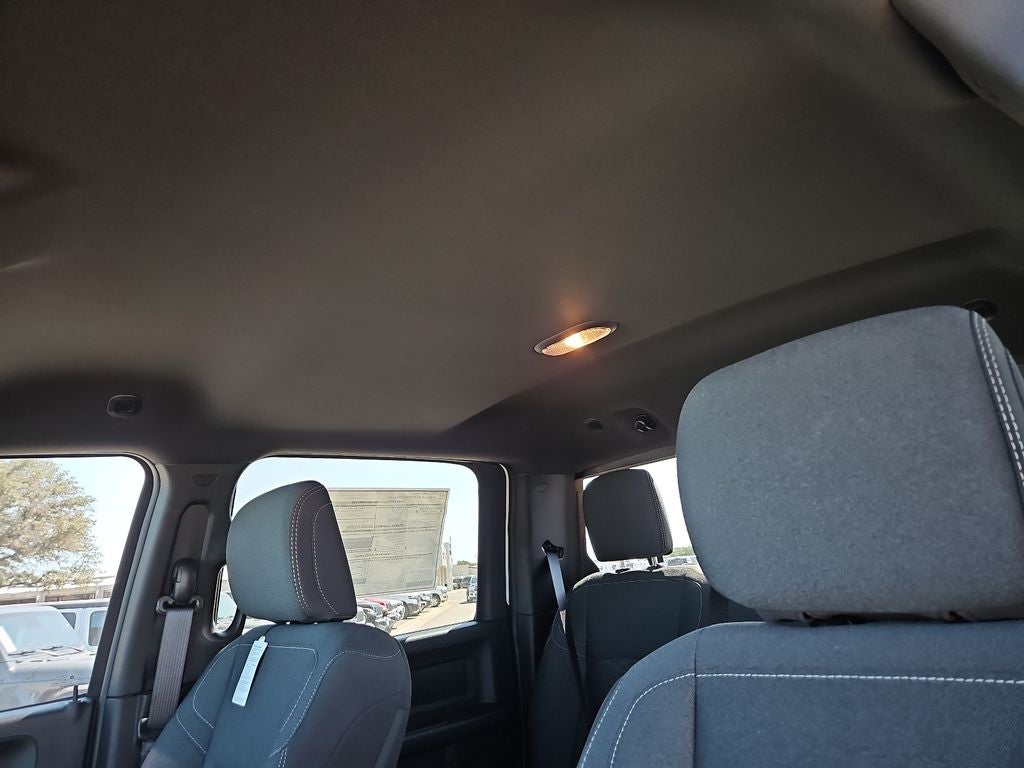 2026 RAM 2500 RAM 2500 BLACK EXPRESS CREW CAB 4X4 6'4' BOX