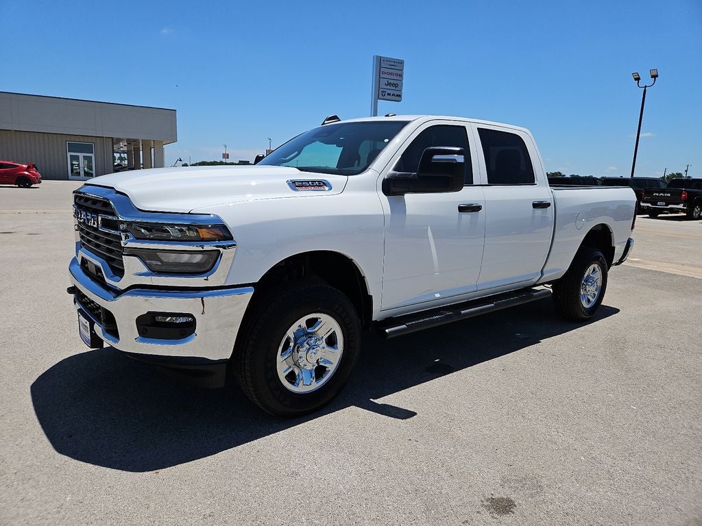2026 RAM 2500 RAM 2500 TRADESMAN CREW CAB 4X4 6'4' BOX