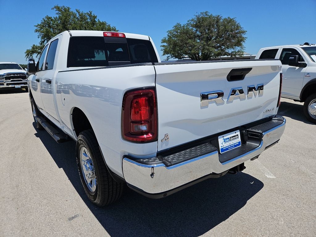 2026 RAM 2500 RAM 2500 TRADESMAN CREW CAB 4X4 6'4' BOX