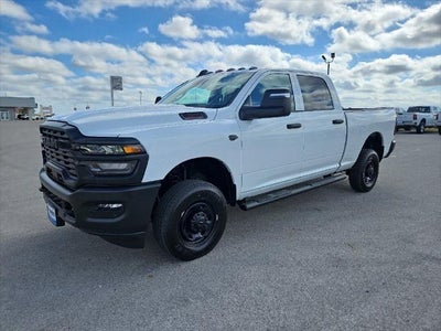 2027 RAM 2500 RAM 2500 TRADESMAN CREW CAB 4X4 6'4' BOX