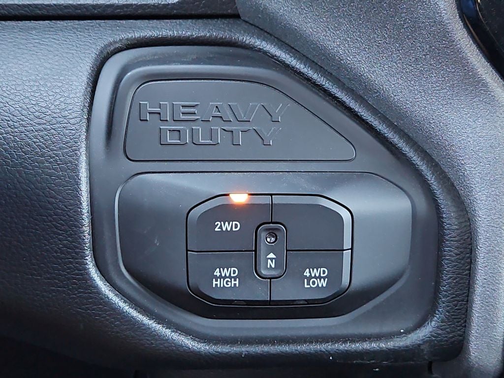 2026 RAM 2500 RAM 2500 TRADESMAN CREW CAB 4X4 6'4' BOX