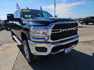 2024 RAM 2500 Tradesman Crew Cab 4x4 6'4' Box