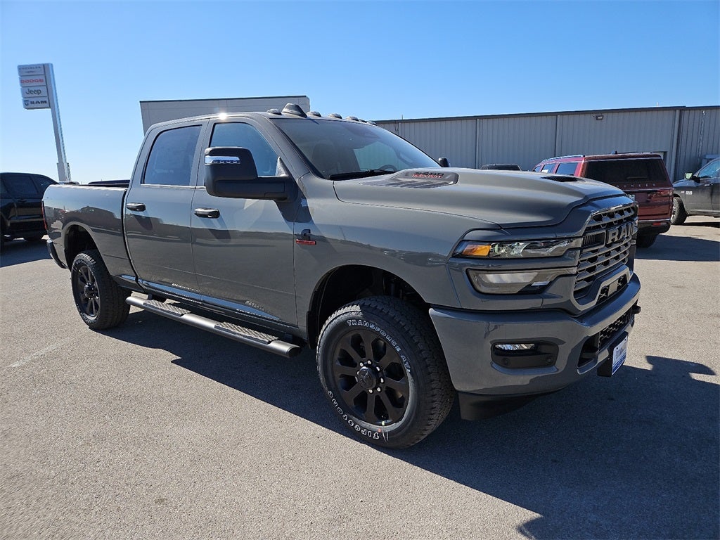 2026 RAM Ram 2500 RAM 2500 BLACK EXPRESS CREW CAB 4X4 6'4' BOX