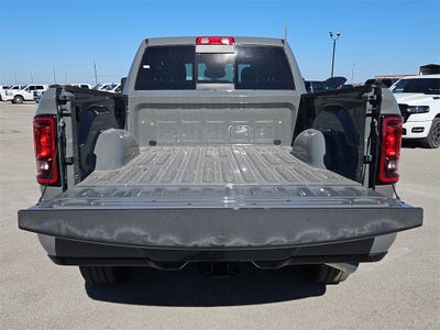 2026 RAM Ram 2500 RAM 2500 BLACK EXPRESS CREW CAB 4X4 6'4' BOX
