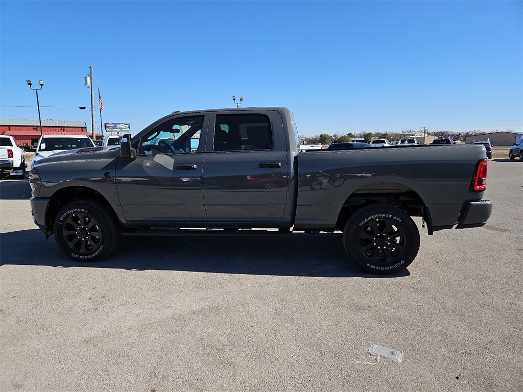 2026 RAM Ram 2500 RAM 2500 BLACK EXPRESS CREW CAB 4X4 6'4' BOX
