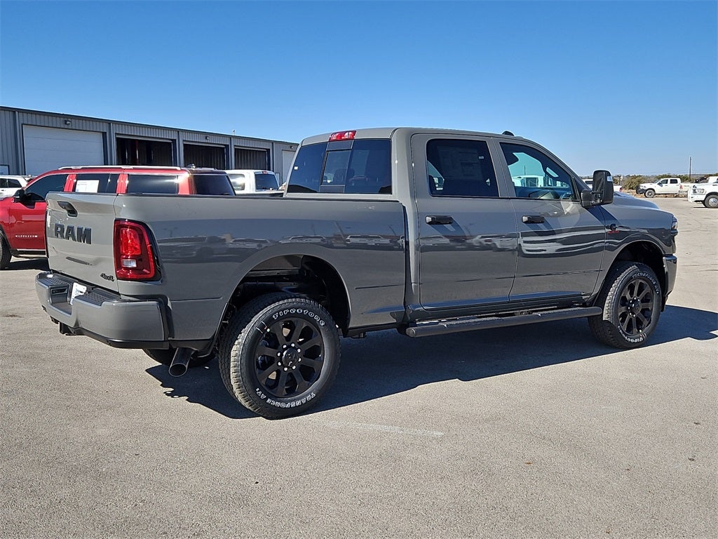 2026 RAM Ram 2500 RAM 2500 BLACK EXPRESS CREW CAB 4X4 6'4' BOX