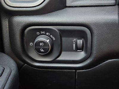 2025 RAM 2500 RAM 2500 TRADESMAN CREW CAB 4X4 6'4' BOX
