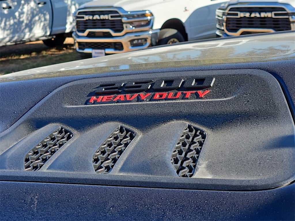 2026 RAM Ram 2500 RAM 2500 BLACK EXPRESS CREW CAB 4X4 6'4' BOX