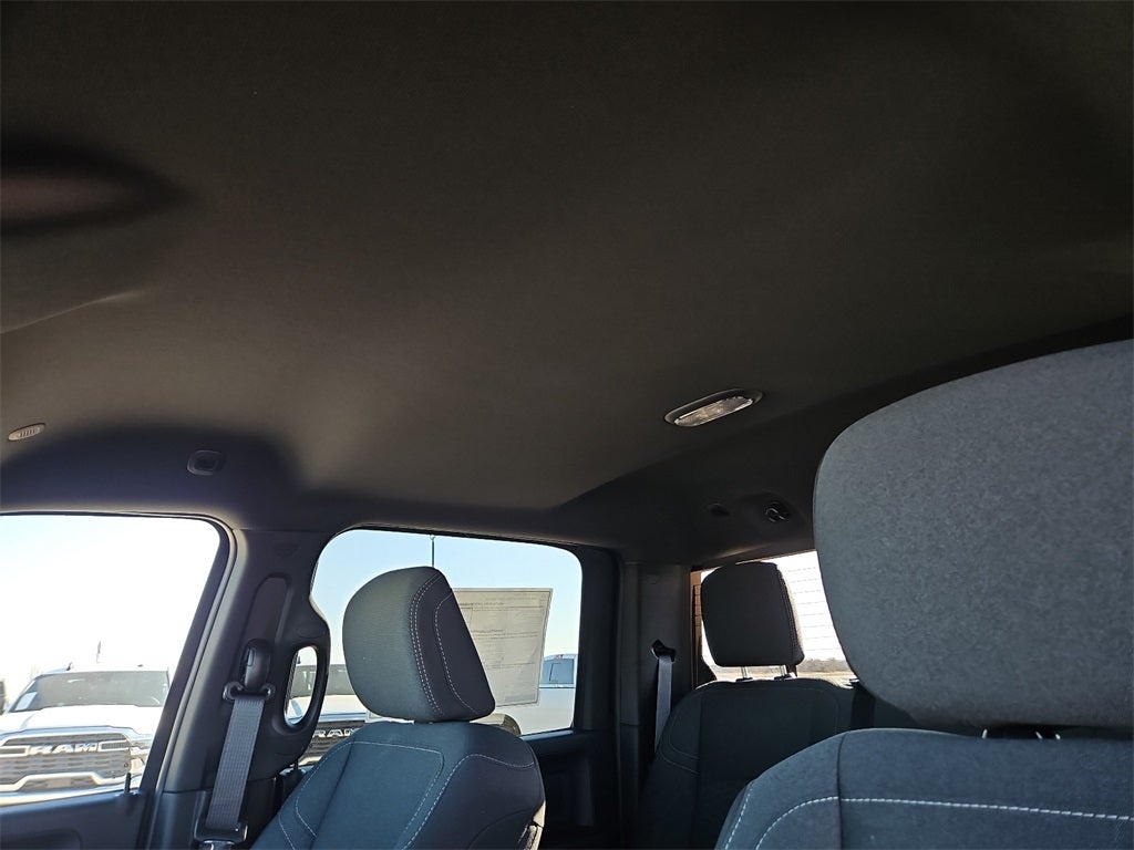 2026 RAM Ram 2500 RAM 2500 BLACK EXPRESS CREW CAB 4X4 6'4' BOX