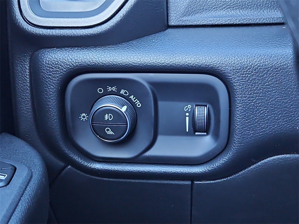 2026 RAM Ram 2500 RAM 2500 BLACK EXPRESS CREW CAB 4X4 6'4' BOX