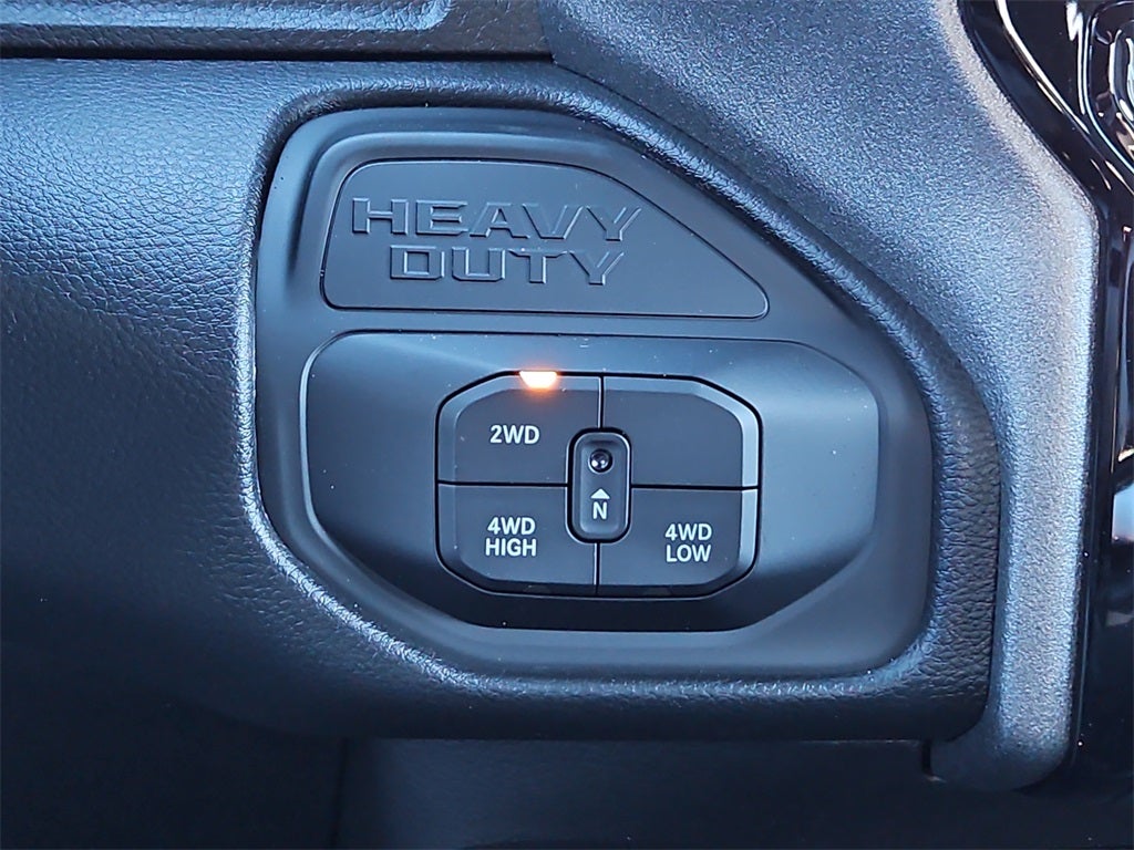 2026 RAM Ram 2500 RAM 2500 BLACK EXPRESS CREW CAB 4X4 6'4' BOX