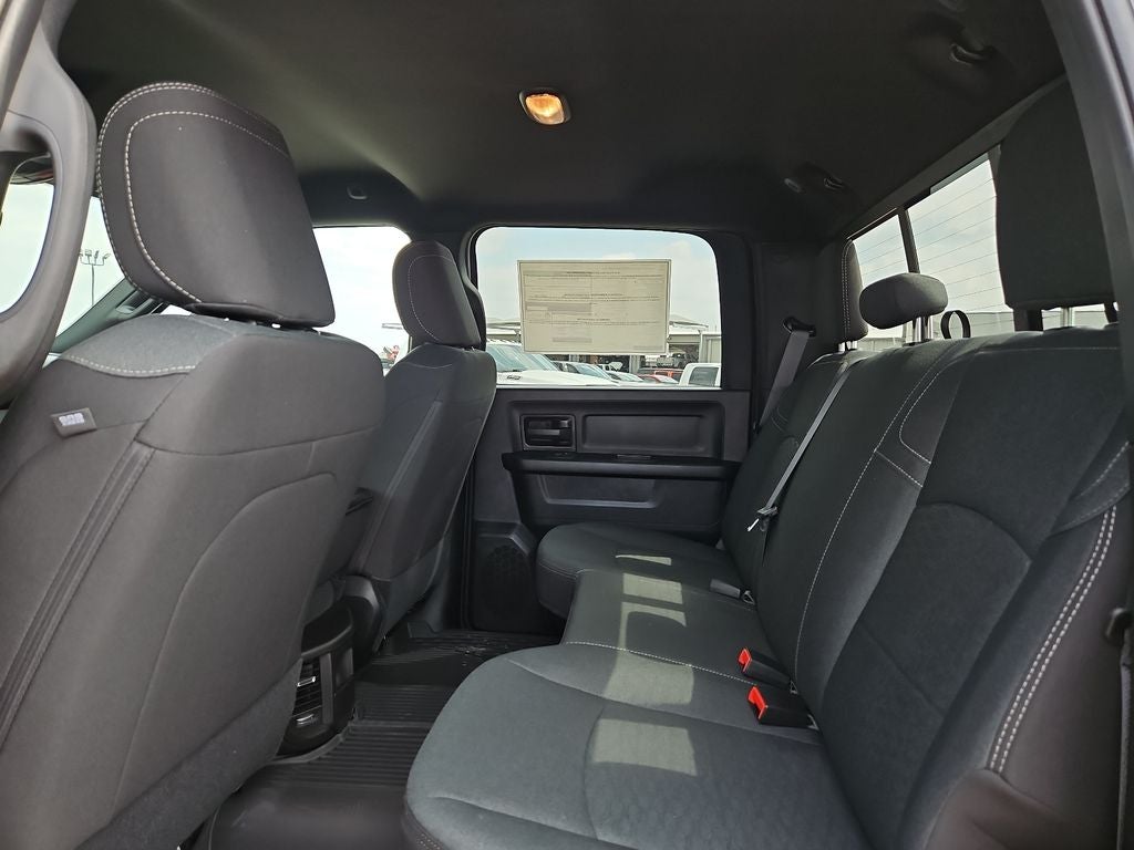 2026 RAM 2500 RAM 2500 BLACK EXPRESS CREW CAB 4X4 6'4' BOX