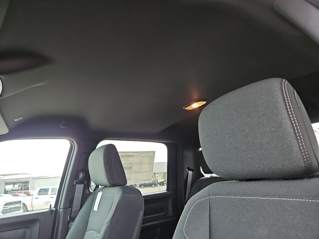 2026 RAM 2500 RAM 2500 BLACK EXPRESS CREW CAB 4X4 6'4' BOX
