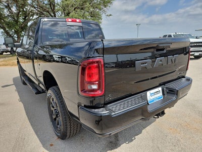 2026 RAM 2500 RAM 2500 BLACK EXPRESS CREW CAB 4X4 6'4' BOX
